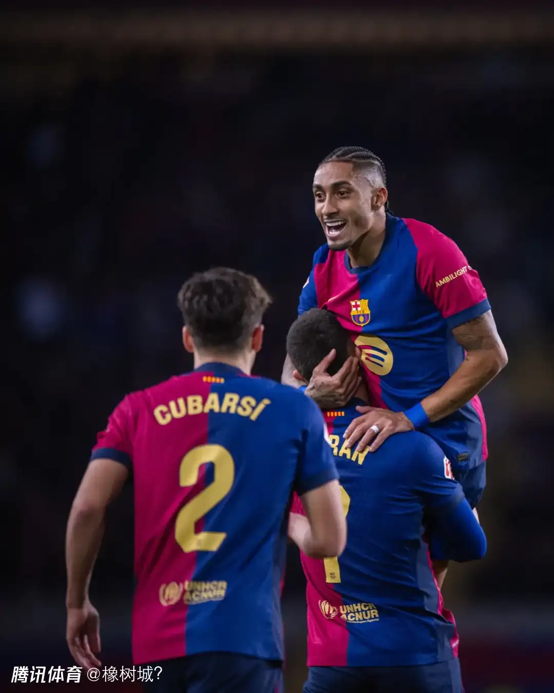 巴塞罗那观众热烈欢呼！，穆雷迎来七赛季出色发挥上演精彩一战的简单介绍